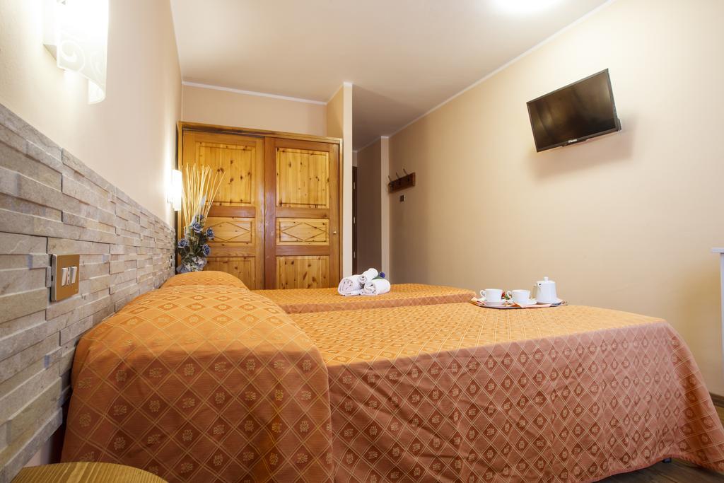 Hotel Olimpic Sestriere Buitenkant foto